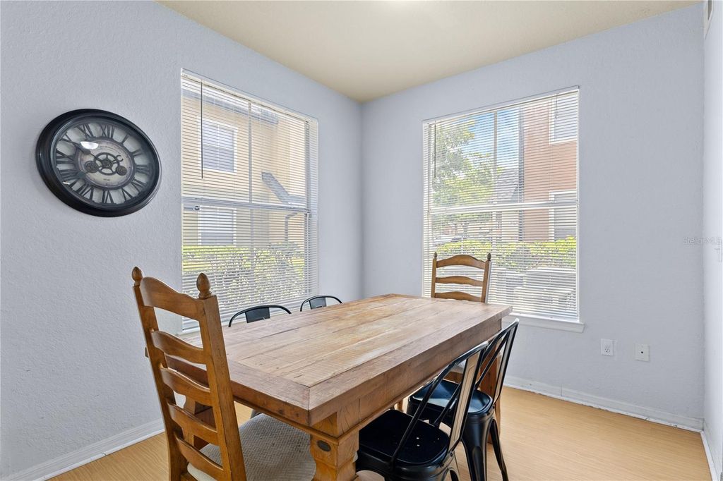 Image 7 of property listing at 6017 WESTGATE DRIVE 913, Orlando, FL 32835