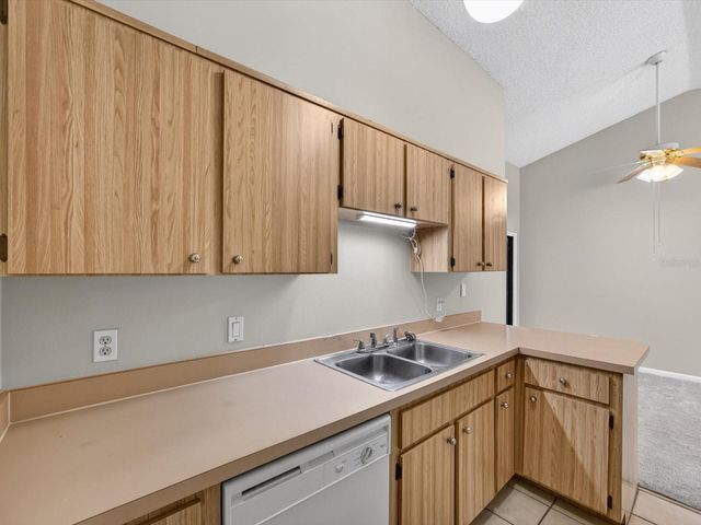 724 LAKESIDE DRIVE, Winter Springs, FL 32708
