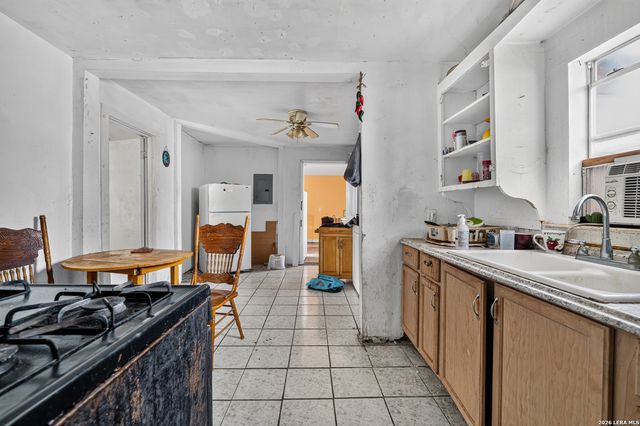 124 Alabama, San Antonio, TX 78203