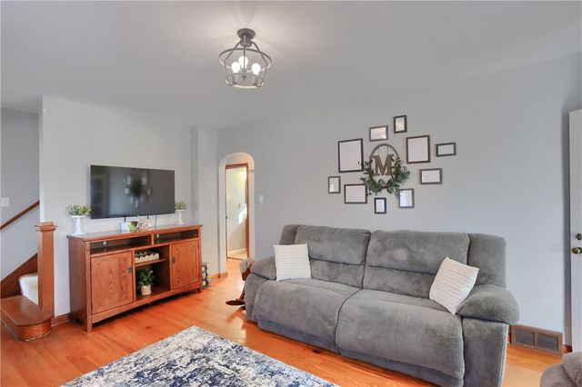 230 Cecil Ave, Union Twp, PA 16101