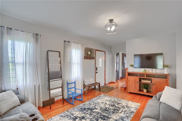 230 Cecil Ave, Union Twp, PA 16101