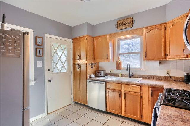 230 Cecil Ave, Union Twp, PA 16101