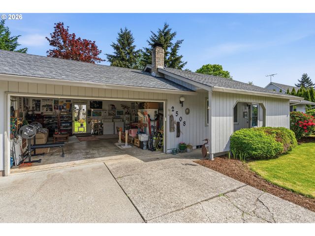 2508 Nw 105TH St, Vancouver, WA 98685