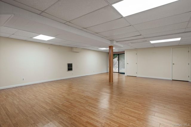 2 Cricket Club Drive, Roslyn, NY 11576