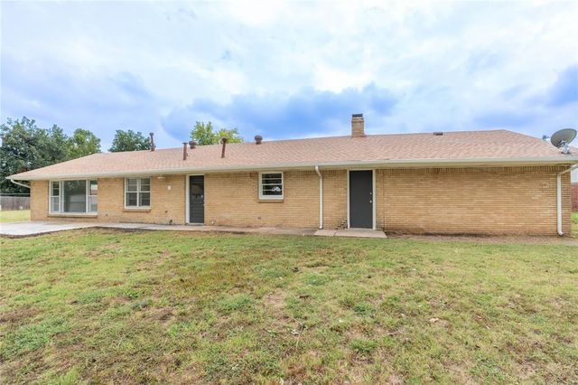 9412 Britton Circle, Oklahoma City, OK 73120