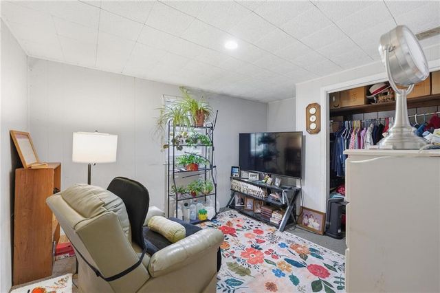 328 Walnut Avenue, Osawatomie, KS 66064