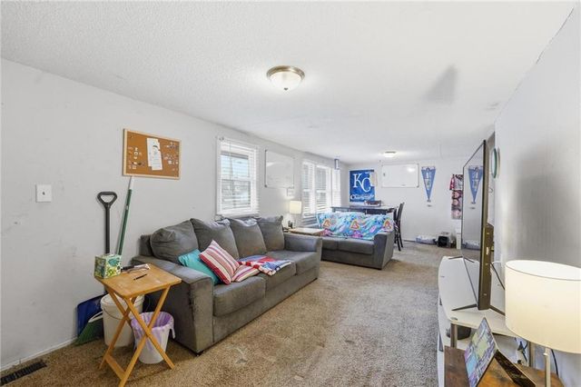 328 Walnut Avenue, Osawatomie, KS 66064