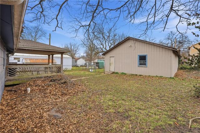 328 Walnut Avenue, Osawatomie, KS 66064