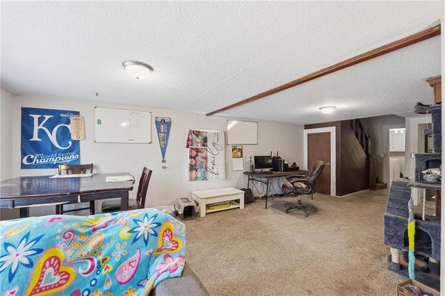 328 Walnut Avenue, Osawatomie, KS 66064