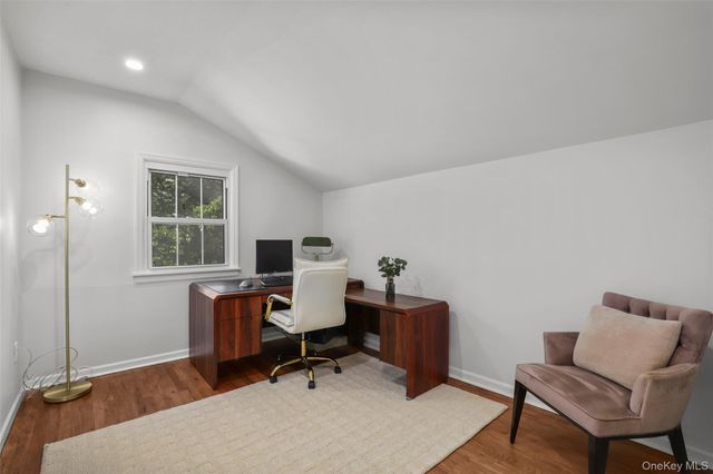 63 Underhill Road, Scarsdale, NY 10583