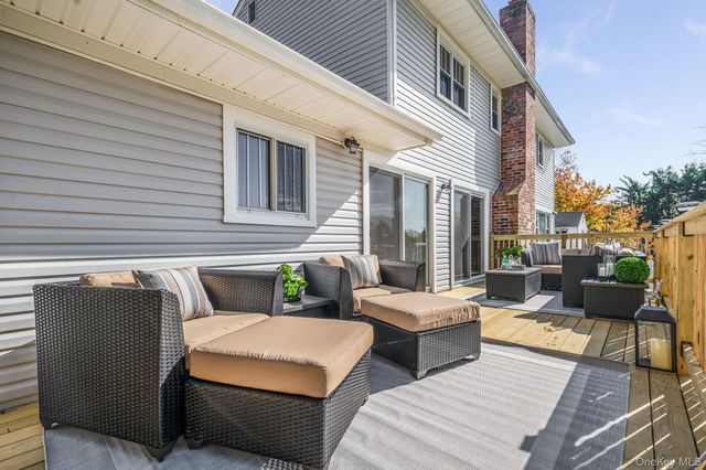 63 Underhill Road, Scarsdale, NY 10583