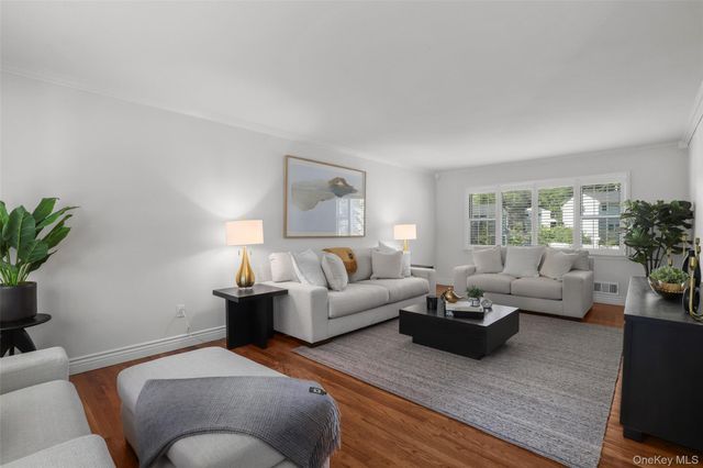 63 Underhill Road, Scarsdale, NY 10583