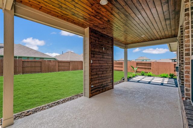 4948 Birchwood Bluff Lane, Rosharon, TX 77583