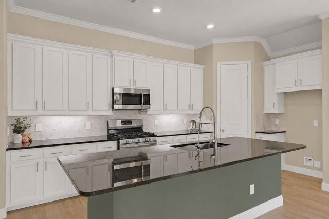 4948 Birchwood Bluff Lane, Rosharon, TX 77583