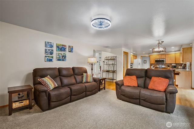 7011 158th Street SE, Snohomish, WA 98296