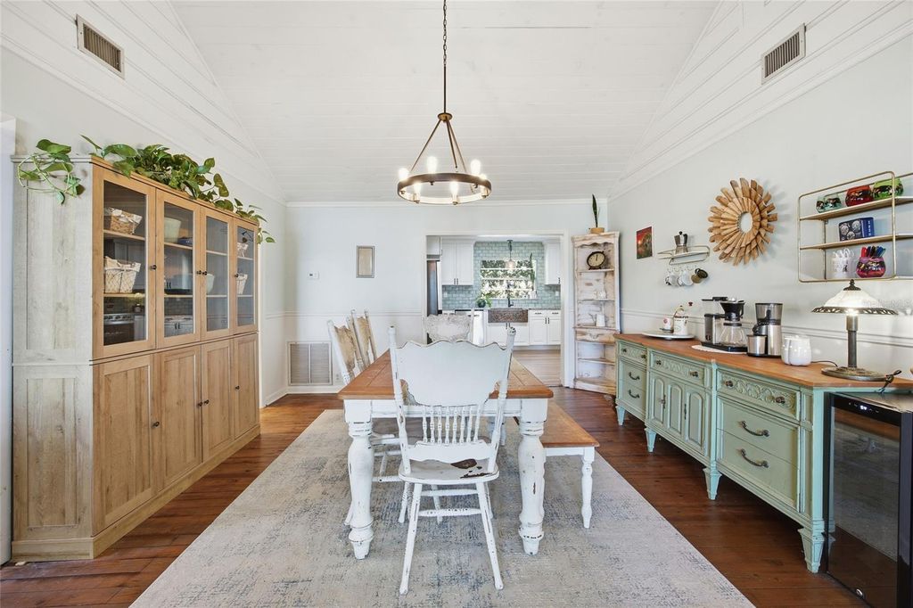 Image 11 of property listing at 10550 NE 222ND PLACE ROAD, Fort Mc Coy, FL 32134