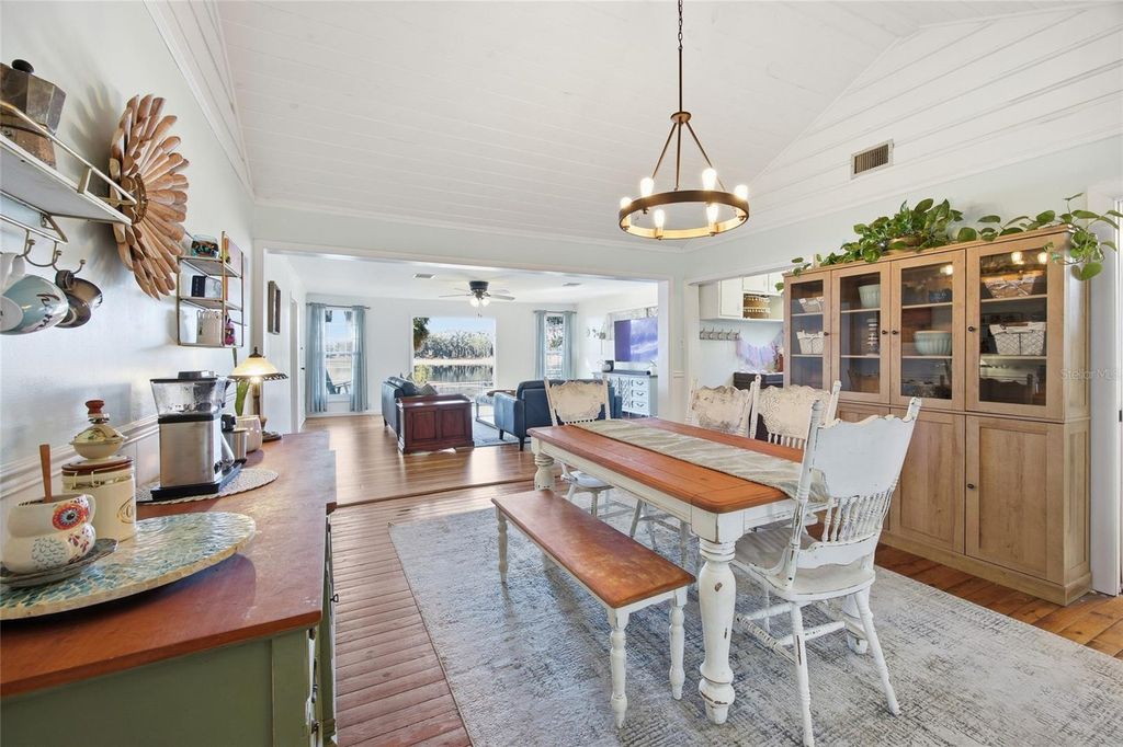 Image 14 of property listing at 10550 NE 222ND PLACE ROAD, Fort Mc Coy, FL 32134