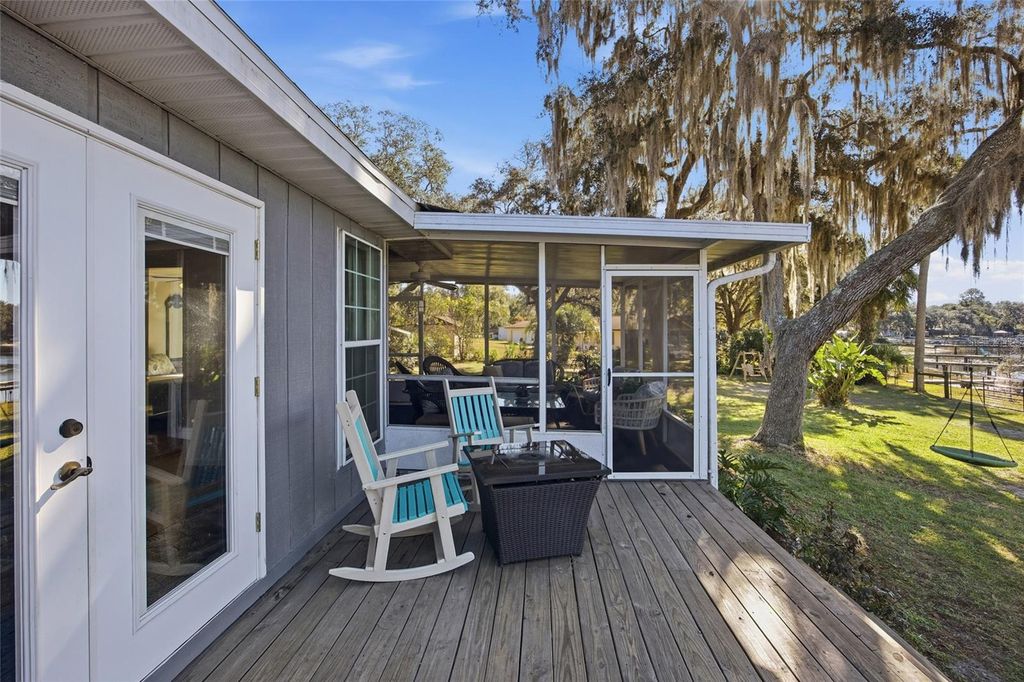 Image 32 of property listing at 10550 NE 222ND PLACE ROAD, Fort Mc Coy, FL 32134