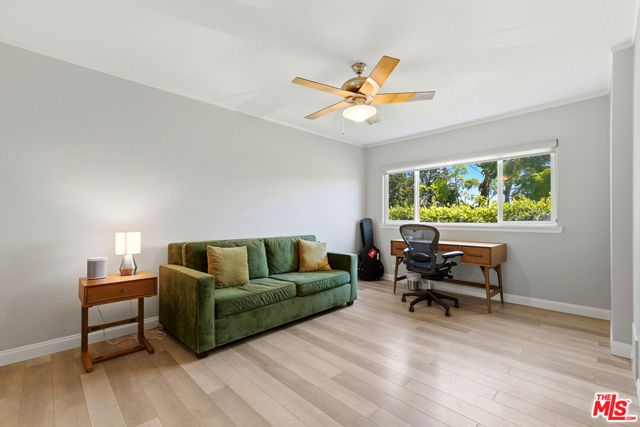 1275 Havenhurst Drive 15, West Hollywood, CA 90046