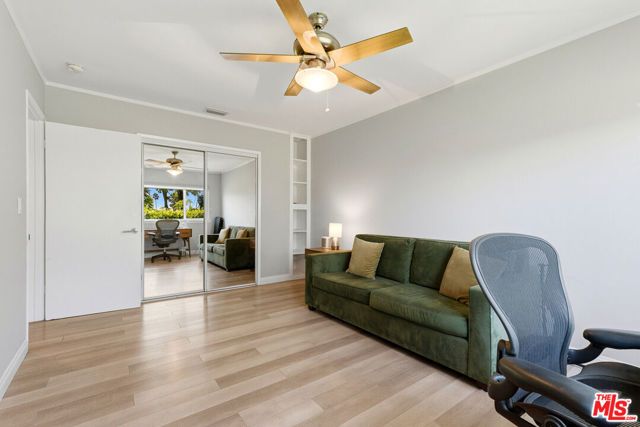 1275 Havenhurst Drive 15, West Hollywood, CA 90046