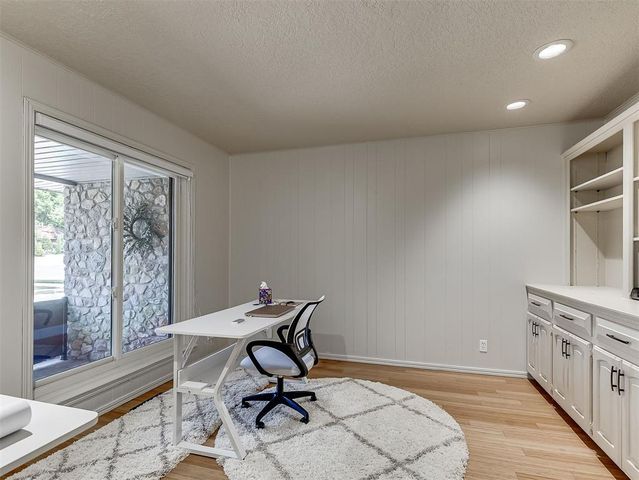 10 Rustic Hills Street, Norman, OK 73072