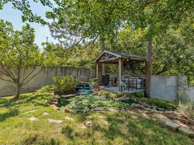 10 Rustic Hills Street, Norman, OK 73072