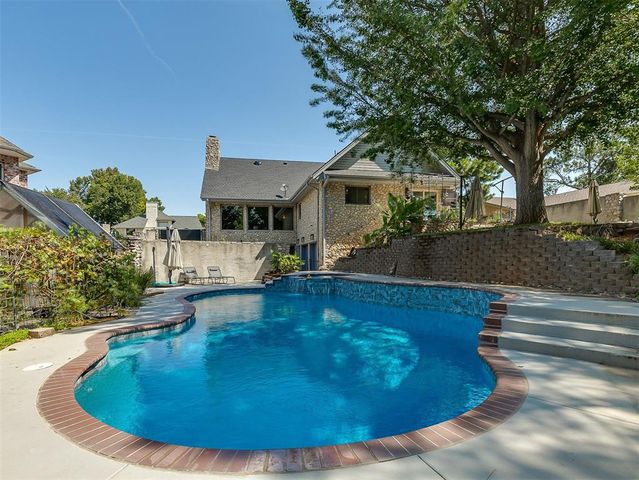 10 Rustic Hills Street, Norman, OK 73072
