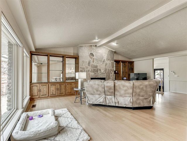 10 Rustic Hills Street, Norman, OK 73072