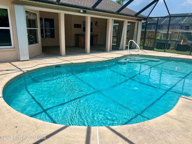845 Hunters Creek Drive, Melbourne, FL 32904