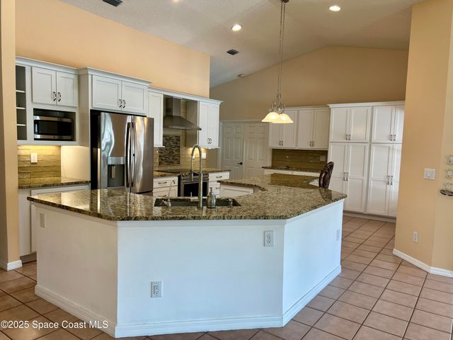 845 Hunters Creek Drive, Melbourne, FL 32904