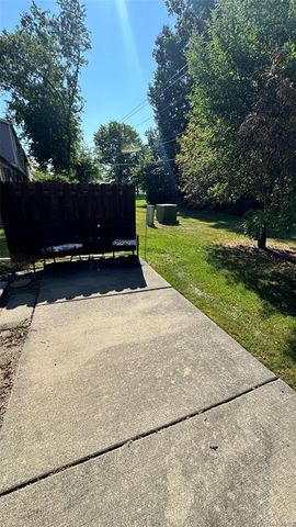 37021 Charter Oaks Boulevard 14, Clinton Township, MI 48036