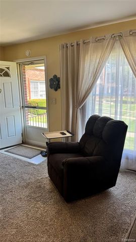 37021 Charter Oaks Boulevard 14, Clinton Township, MI 48036