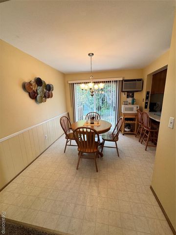 37021 Charter Oaks Boulevard 14, Clinton Township, MI 48036