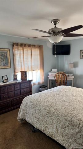 37021 Charter Oaks Boulevard 14, Clinton Township, MI 48036