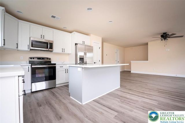 160 William Street, Northampton Boro, PA 18067