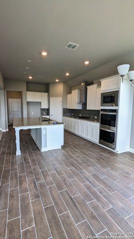 530 Singing CrK, Spring Branch, TX 78070