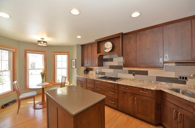 4224 N Circle DRIVE, Mount Pleasant, WI 53405