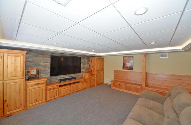 4224 N Circle DRIVE, Mount Pleasant, WI 53405