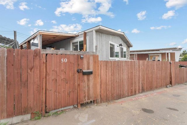 1205 N Santa Fe Ave 50, Vista, CA 92084
