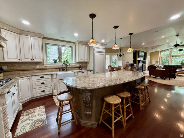 2205 E SUNSET DR, Layton, UT 84040