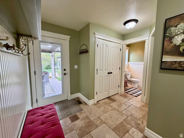 2205 E SUNSET DR, Layton, UT 84040