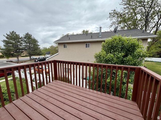 2205 E SUNSET DR, Layton, UT 84040