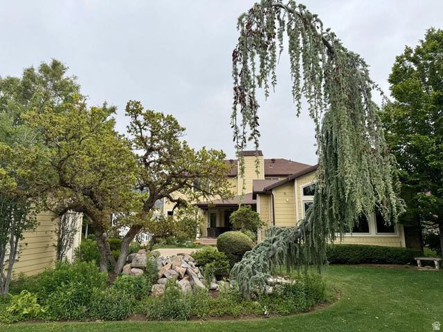 2205 E SUNSET DR, Layton, UT 84040