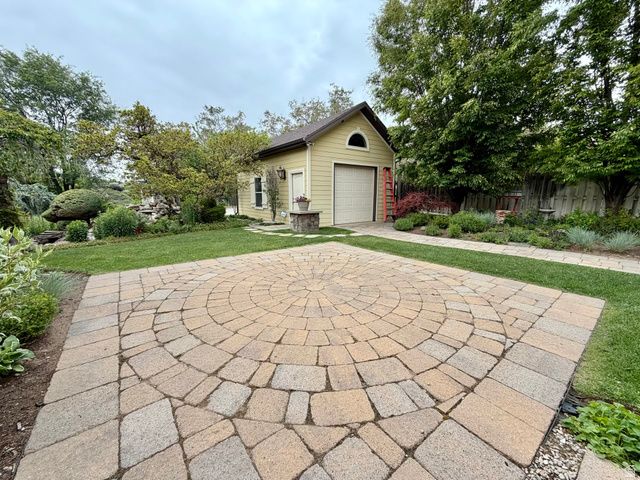 2205 E SUNSET DR, Layton, UT 84040