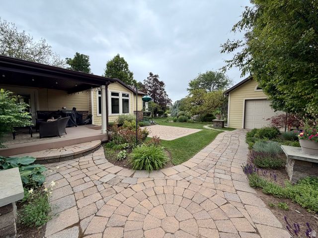2205 E SUNSET DR, Layton, UT 84040