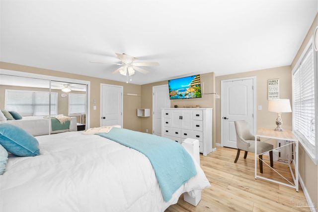 889 Dolphin Rd, Milton, FL 32583