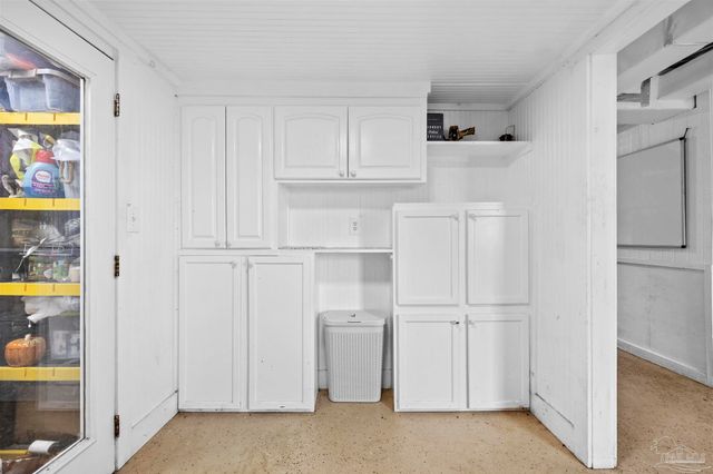 889 Dolphin Rd, Milton, FL 32583