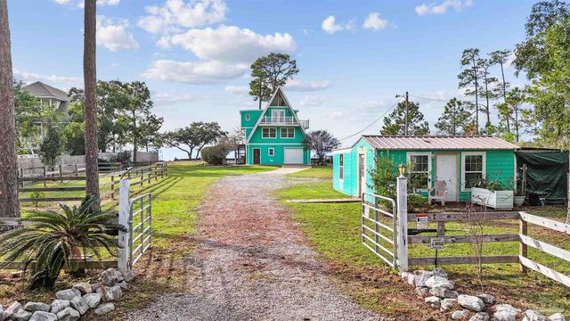 889 Dolphin Rd, Milton, FL 32583