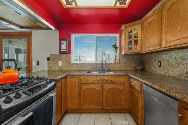 14740 Descanso Drive, Lake Mathews, CA 92570