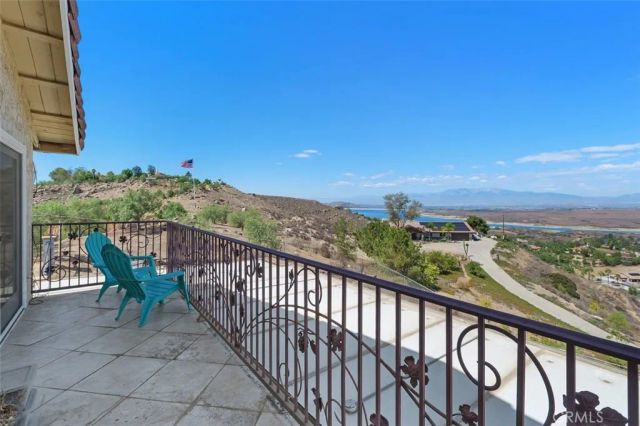 14740 Descanso Drive, Lake Mathews, CA 92570